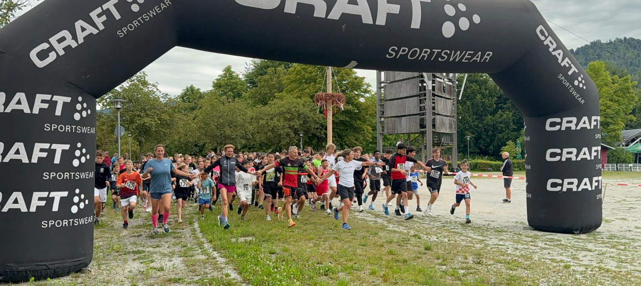Massenstart beim sozialen Lauf